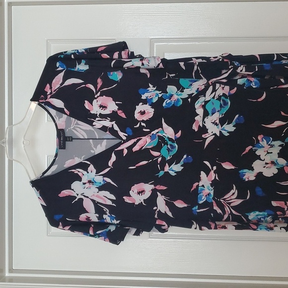 Lane Bryant black and floral maxi hi-lo faux wrap dress sz 22/24 - Picture 3 of 9